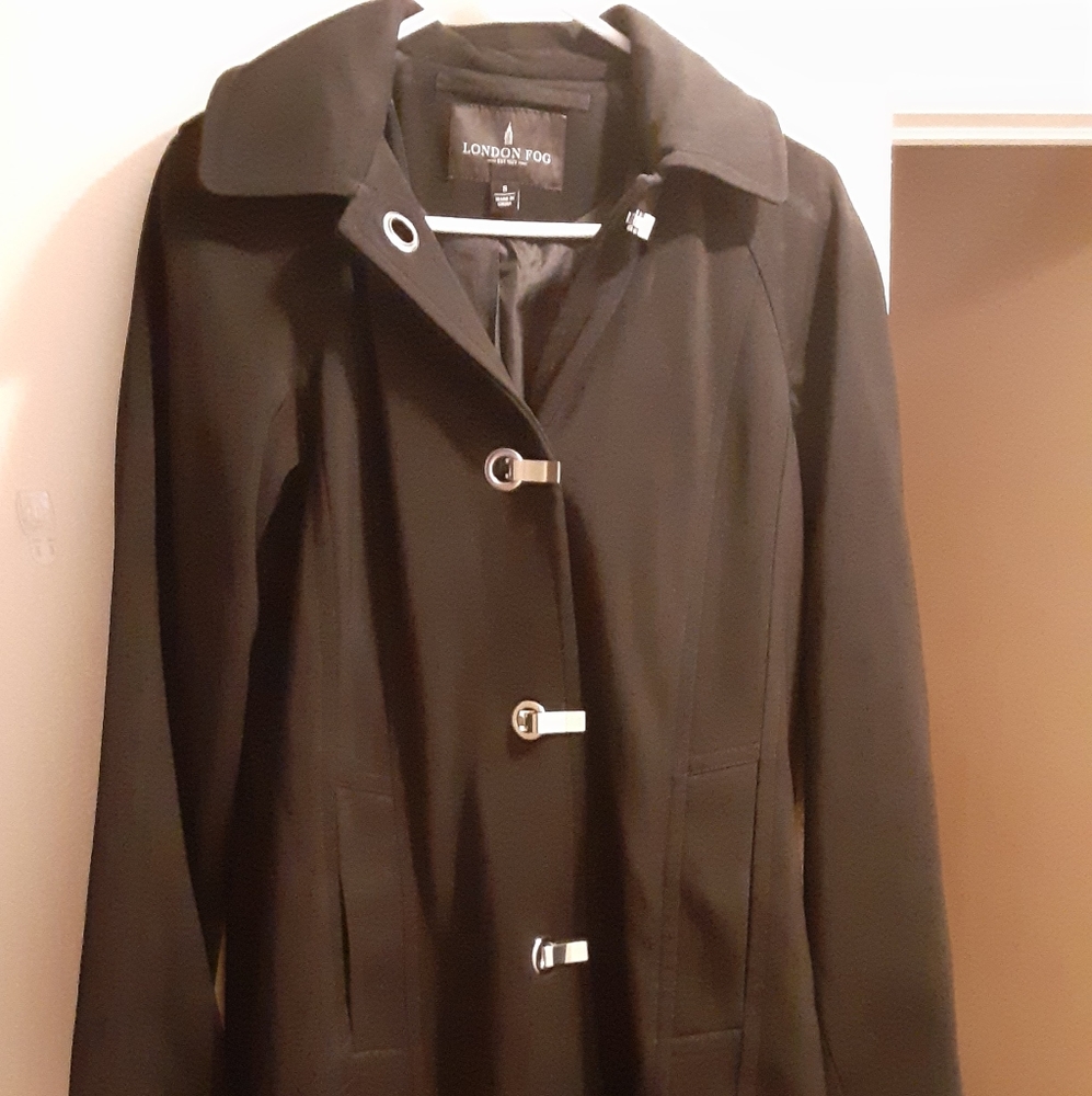 London Fog Trenchcoat / Raincoat